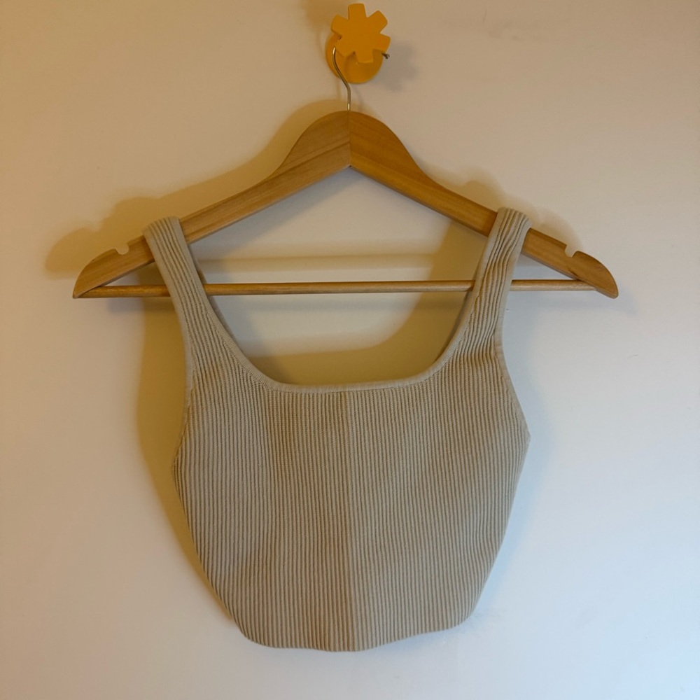 Aritzia Babaton Sculpt Knit Tank